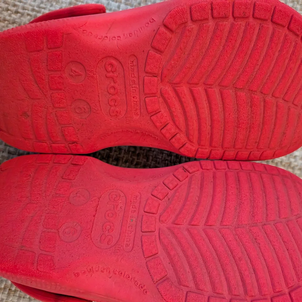 CROCS Kids Vibrant Red Water Shoes